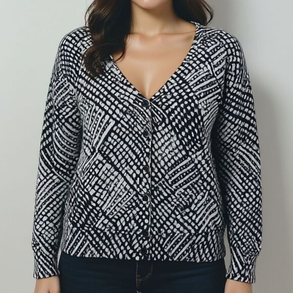 Talbots Black White Abstract Print Sweater Medium Petite - Picture 1 of 7